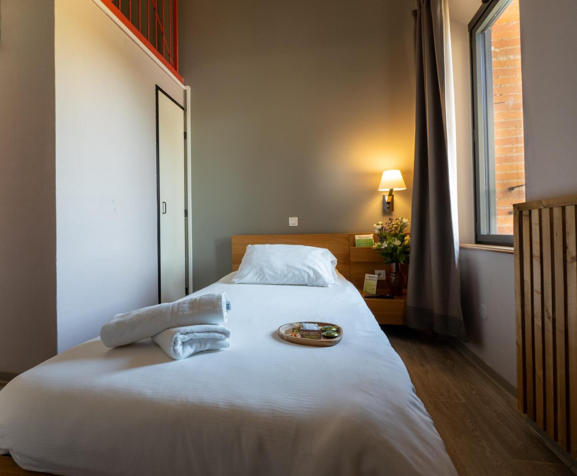 Domaine De Garabaud Hotel Mazeres  ภายนอก รูปภาพ